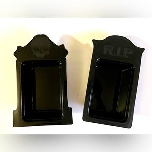 Set of 2 tombstone snack bowls